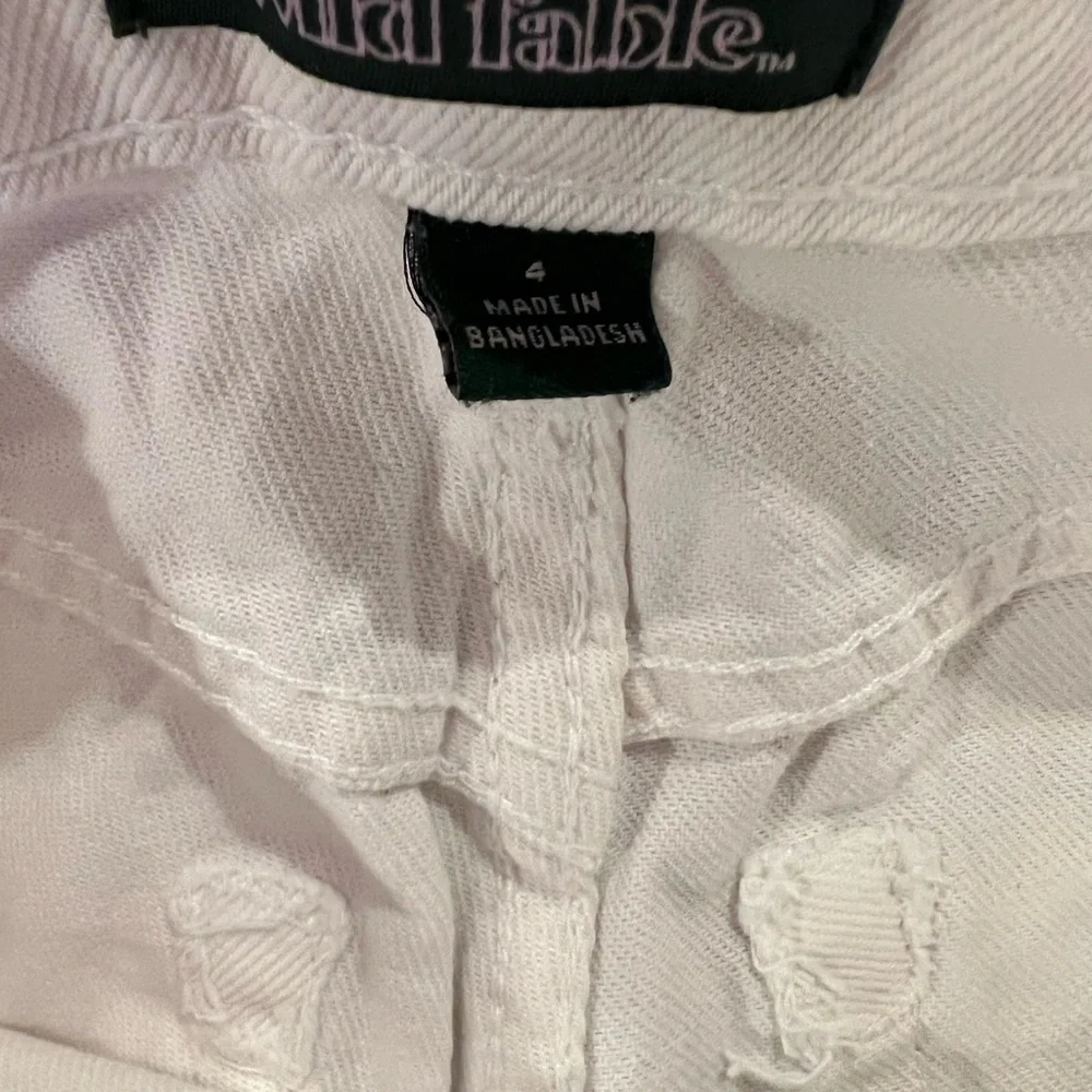 Wild Fable Womens Super High Rise cut off jean shorts white size 4 - Picture 5 of 7